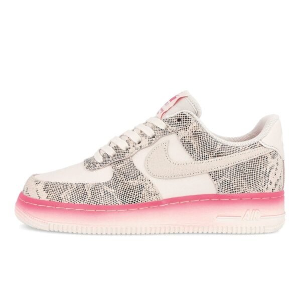 Nike - WMNS Air Force 1 ‘07 LV8 pink - Image 3