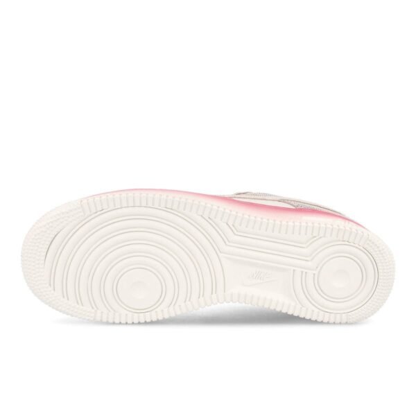 Nike - WMNS Air Force 1 ‘07 LV8 pink - Image 6