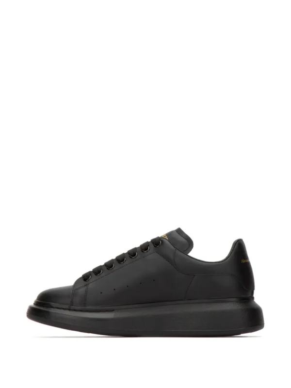 Alexander McQueen Oversized sneakers All Black - Image 4