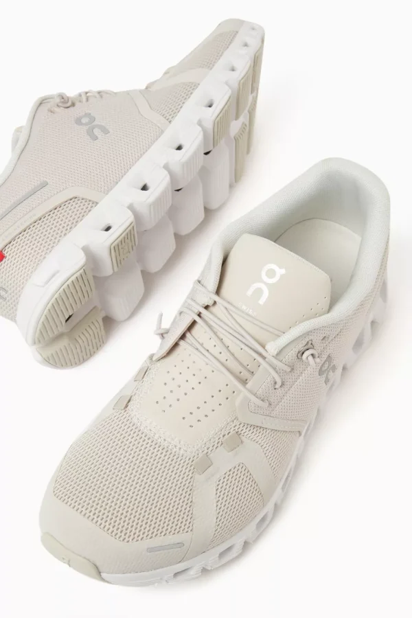 On Running Cloud 5 Cream Sand - Image 2