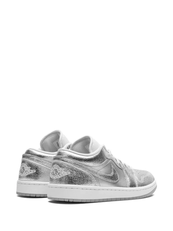 Air Jordan 1 Low SE "Metallic Silver" sneakers - Image 7
