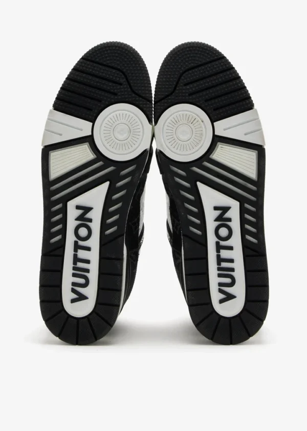 Louis Vuitton Pre-Loved  LV sneakers - Image 5
