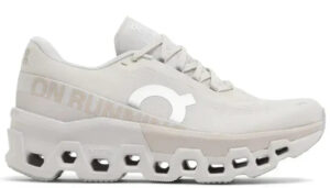 On Cloudmonster 2 'Sand Frost'